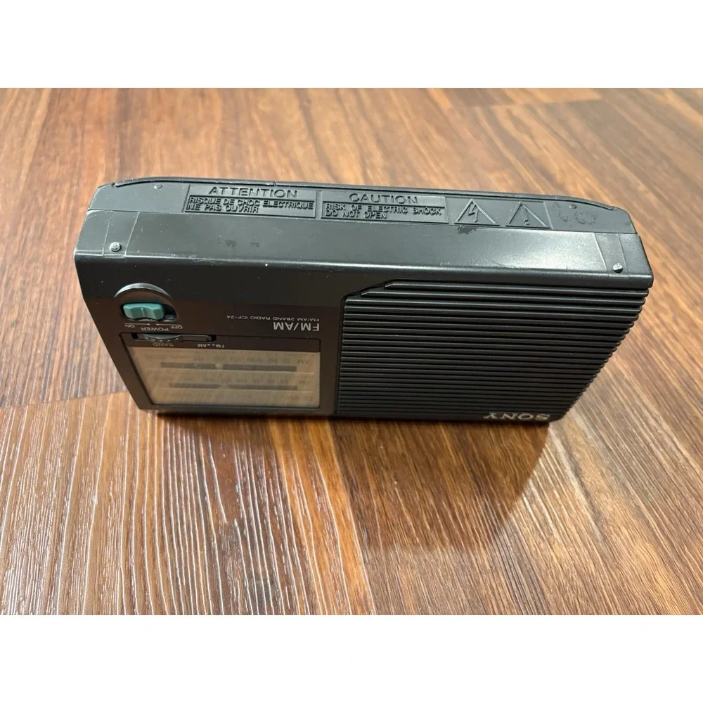 Vintage‎ Sony ICF-24 FM/AM 2 Band Portable Radio Model Tested 2 Way Power AC/DC
